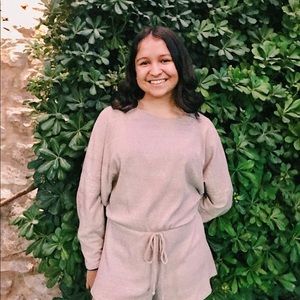 Meet your Posher, Abigail